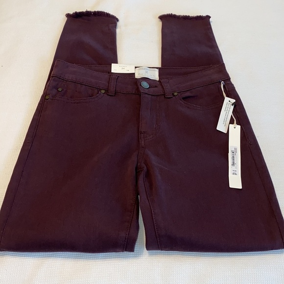 Caslon Woman’s Skinny Burgundy Raw Hem Size 24 - Picture 3 of 12